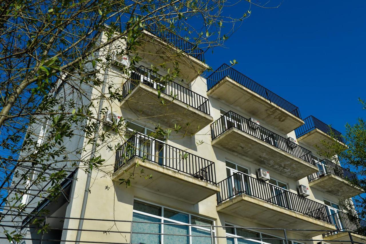 Four Seasons Riverside Kutaisi Exterior photo